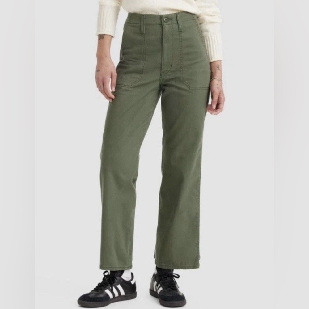 NWT - Levi's Women's High Rise Straight Leg Crop Green Army Surplus Jeans 24x27